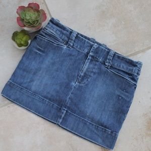 American Eagle Outfitters Maddy Mini Skirt size 4